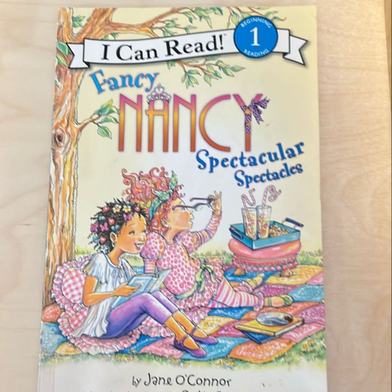 Fancy Nancy: Spectacular Spectacles