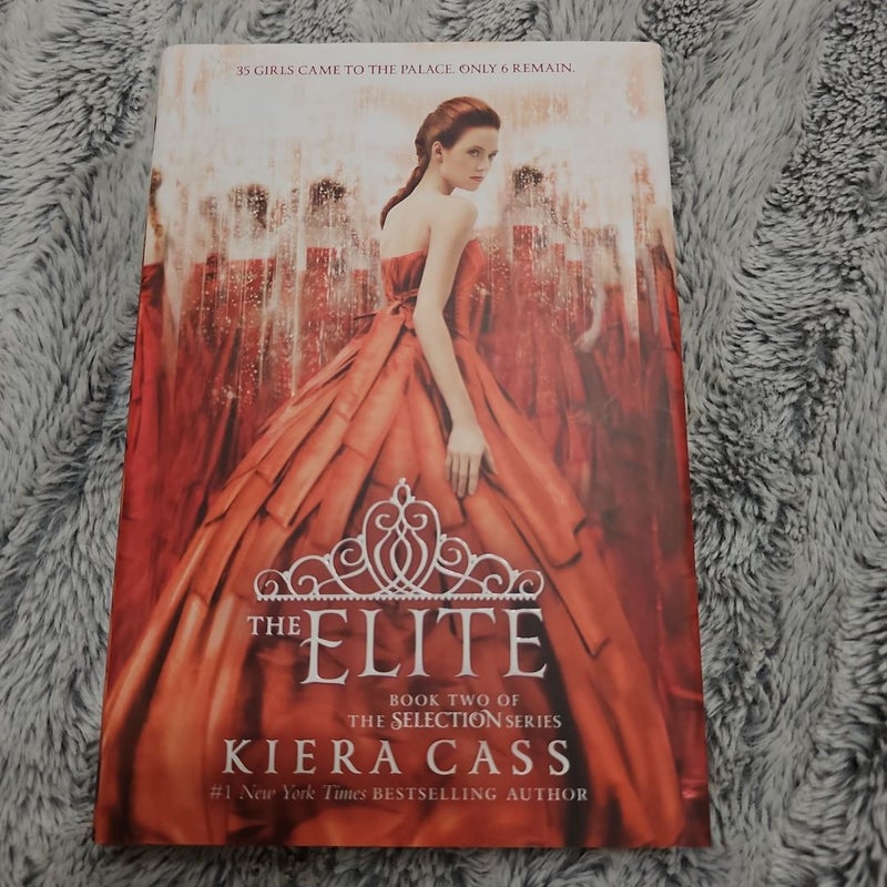 The Selection Series Books 1-4 (The Heir is signed)