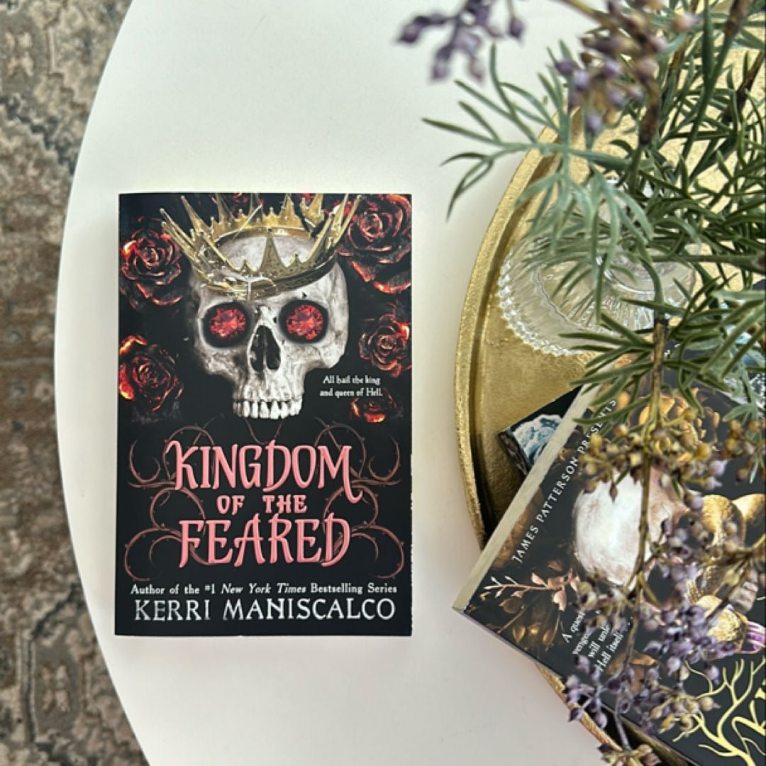 Kingdom of the Feared *paperback* by Kerri Maniscalco, Paperback ...