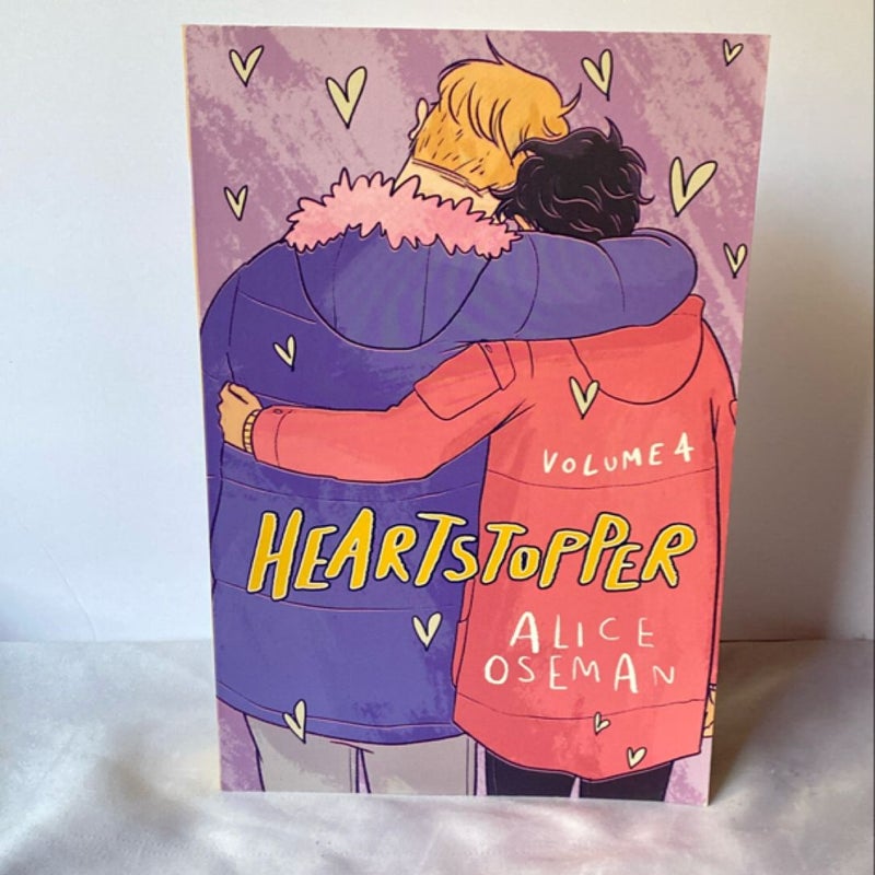 Graphic Novel Book Box (Heartstopper 1,2,4)