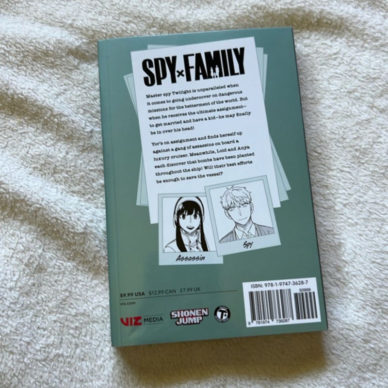 Spy X Family, Vol. 9