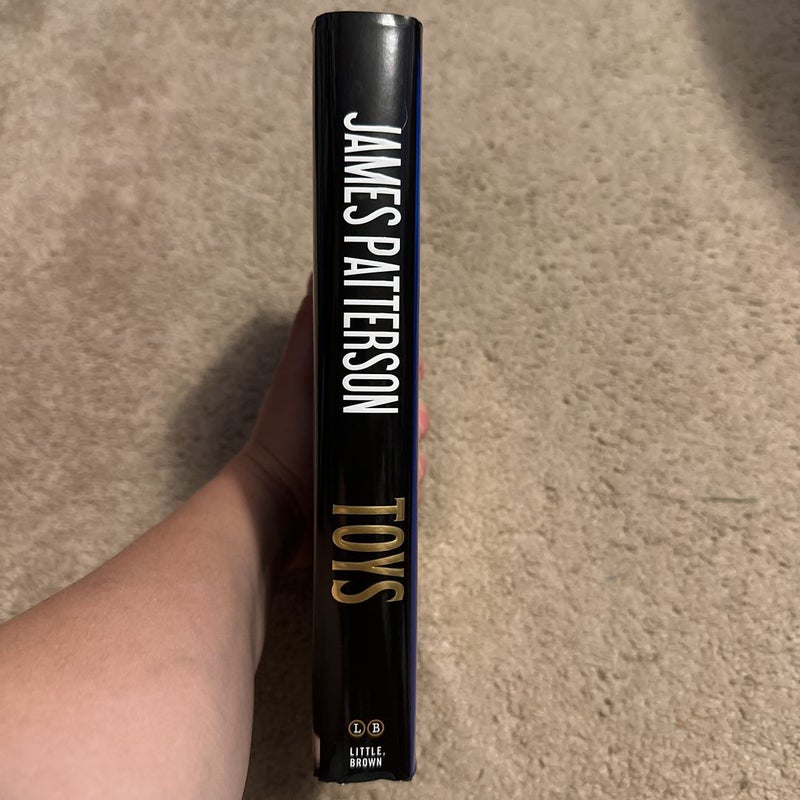 Toys by James Patterson, Hardcover Pangobooks