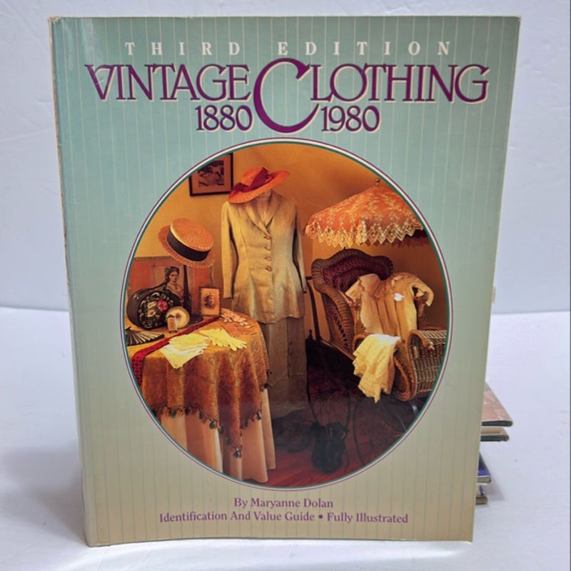 Vintage Clothing, 1880-1980