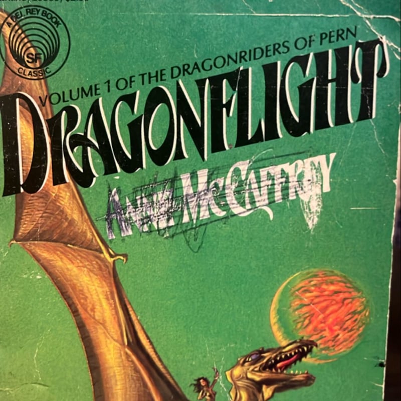 Dragonflight by Anne McCaffrey, Paperback | Pangobooks