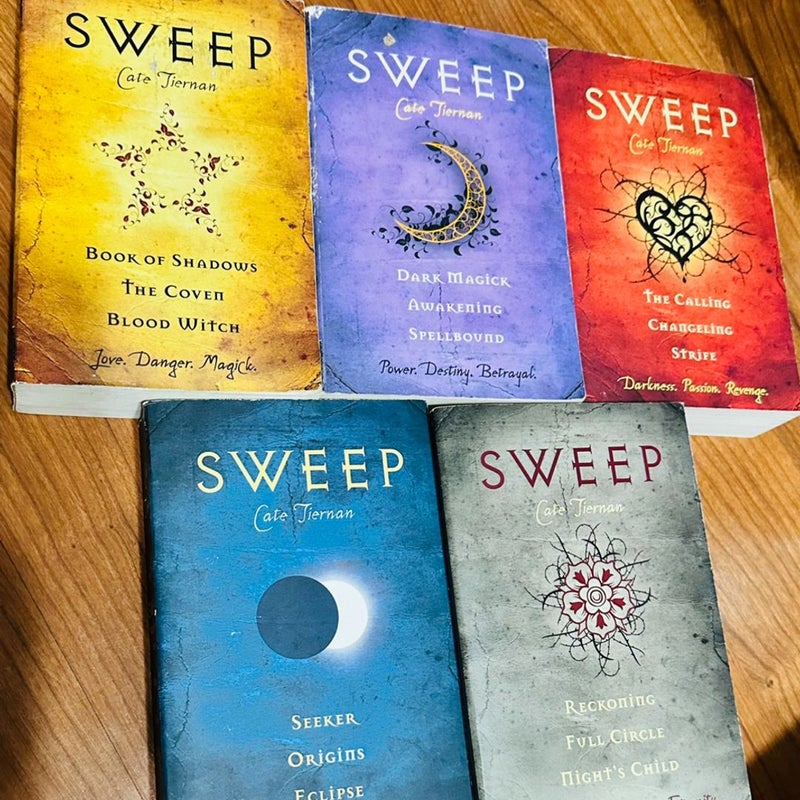 Sweep Series by Cate Tiernan 5 Volume Omnibus Lot with 15 Books