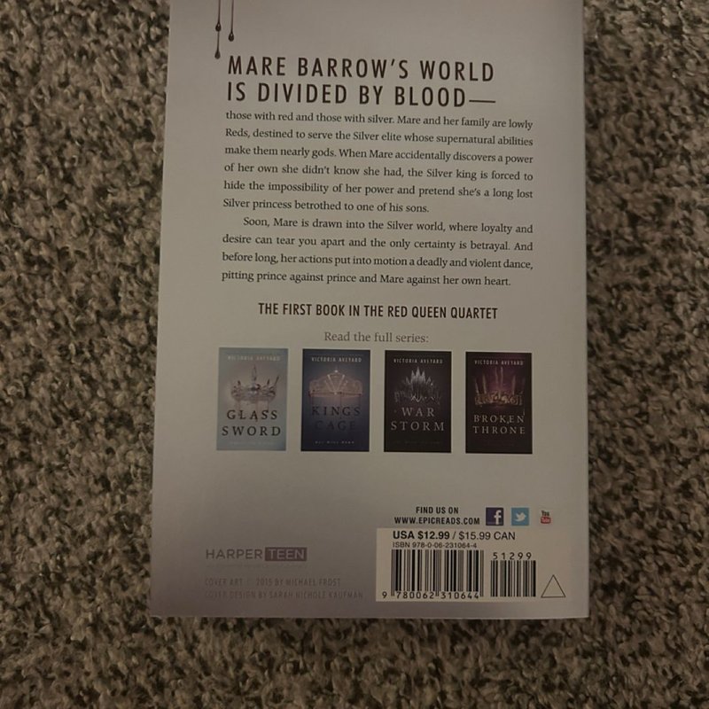 Red Queen by Victoria Aveyard, Paperback | Pangobooks