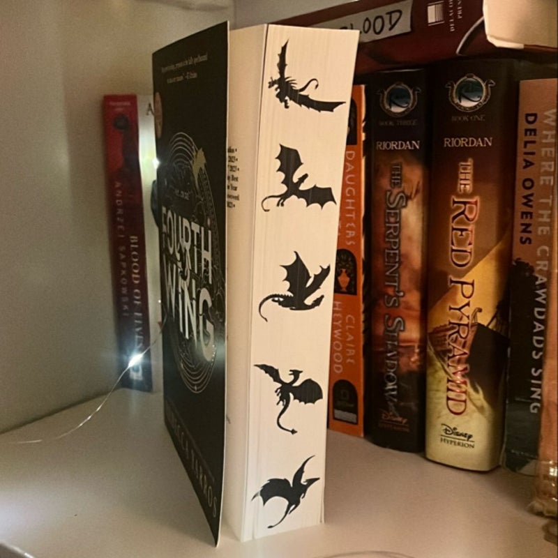 Fourth Wing (bonus content and free bookmark)