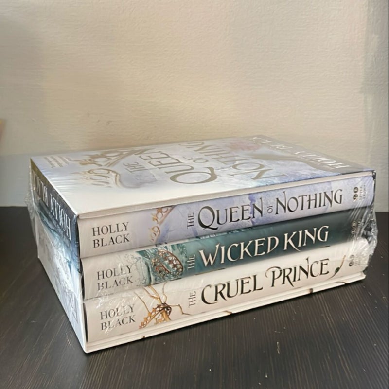 The Folk of the Air Complete Gift Set - SEALED, hardcovers (The Cruel Prince, The Wicked King, & The Queen of Nothing)