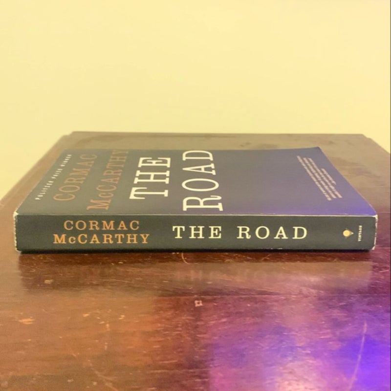 THE ROAD- Trade Paperback