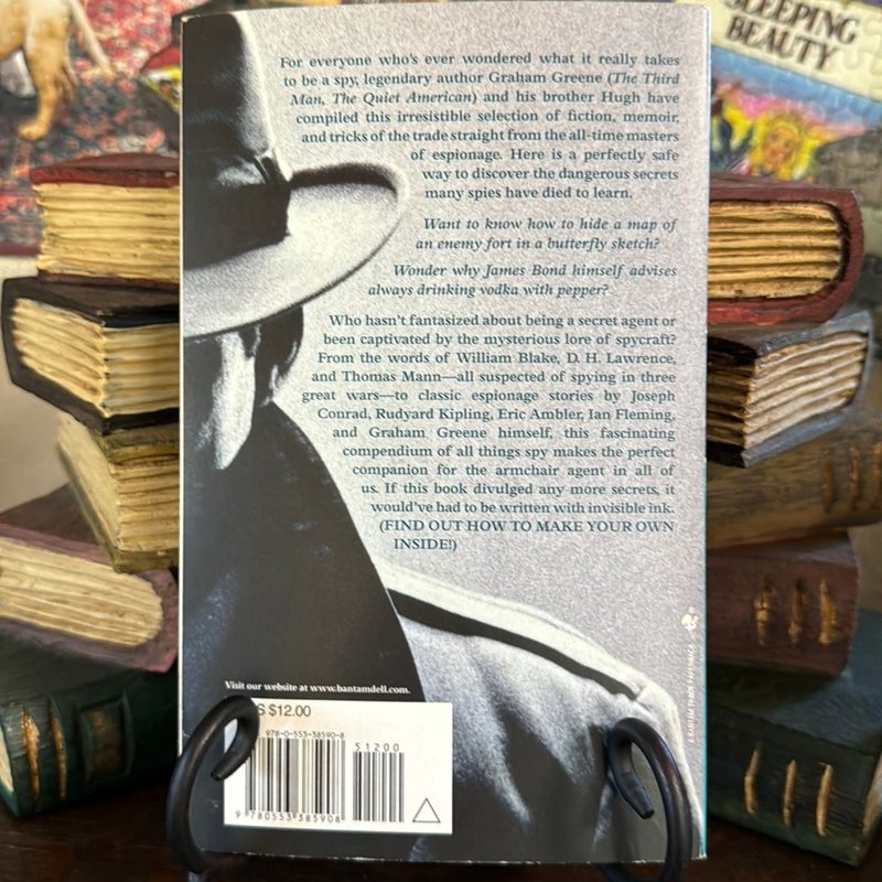 The Spy's Bedside Book by Stella Rimington, Paperback Pangobooks