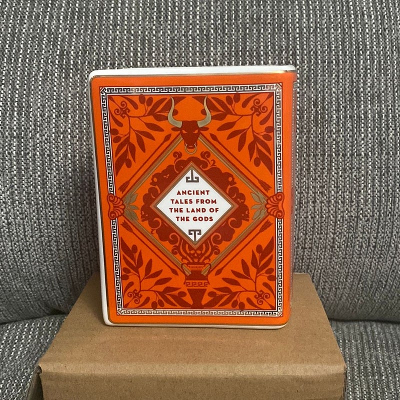 Illumicrate Book Orange Pot