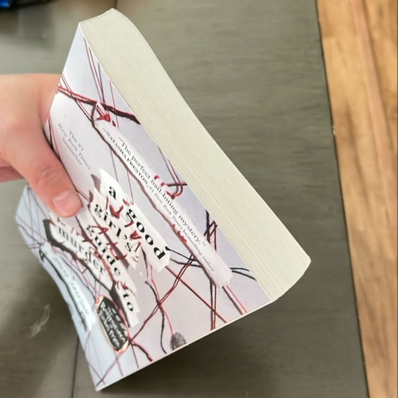 A Good Girl's Guide to Murder