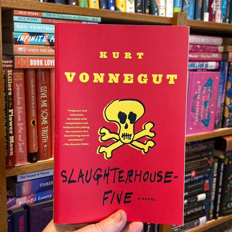 Slaughterhouse-Five by Kurt Vonnegut, Paperback | Pangobooks