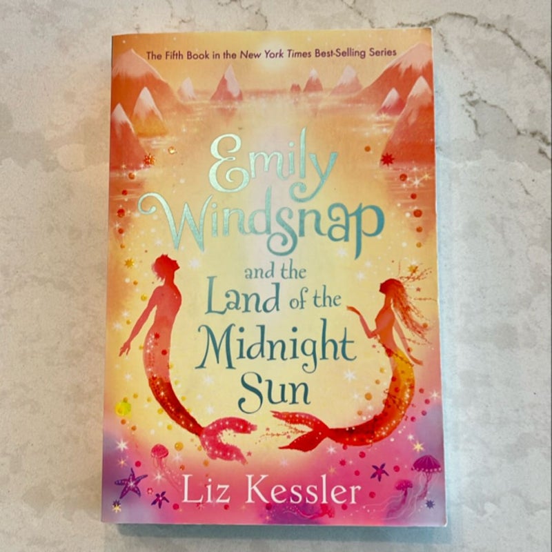 Emily Windsnap and the Land of the Midnight Sun