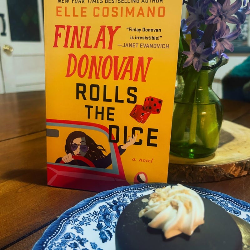 Finlay Donovan Rolls the Dice