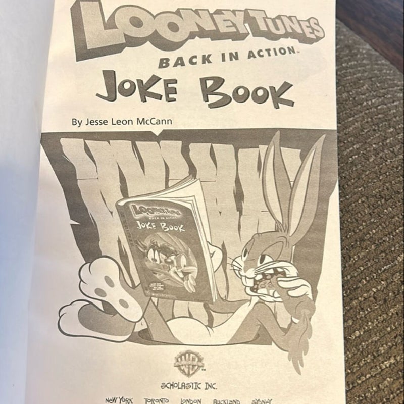 Looney Tunes Back in Action Joke Book