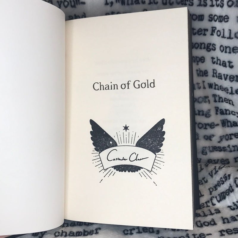 Fairyloot Editions: Chain of Gold & Chain of Iron