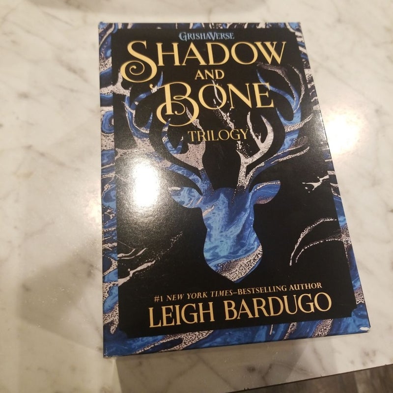 The Shadow and Bone Trilogy Boxed Set