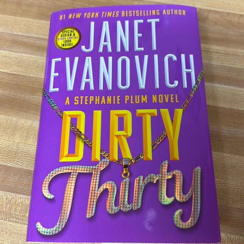 Dirty Thirty by Janet Evanovich, Hardcover | Pangobooks
