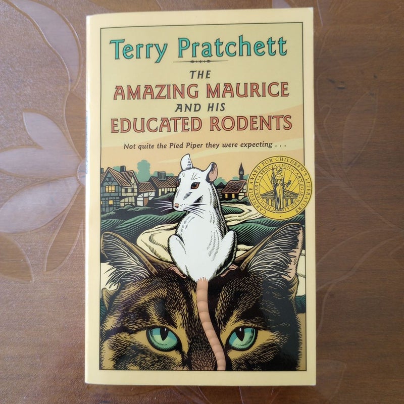 The Amazing Maurice and His Educated Rodents by Terry Pratchett, Paperback Pangobooks