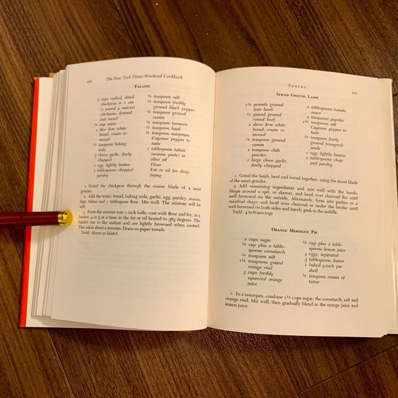 The New York Times Weekend Cookbook