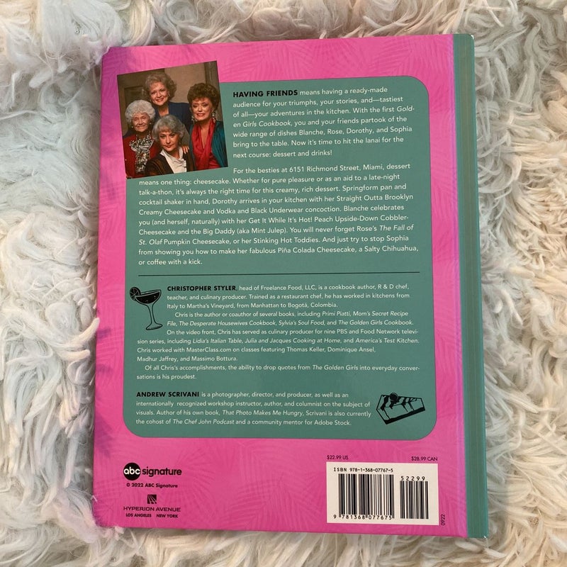  The Golden Girls Cookbook: Cheesecakes and Cocktails