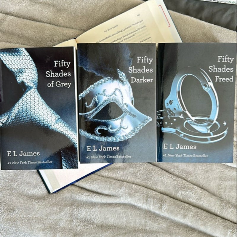 Fifty Shades of Grey Bundle 