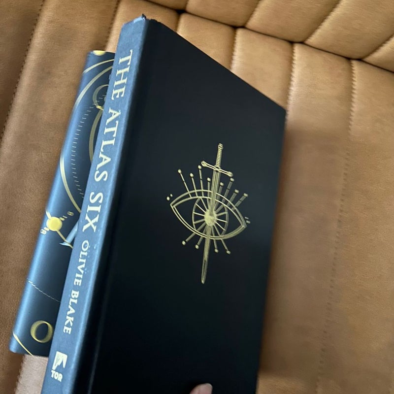 The Atlas Six + Fairyloot Booksleeve 