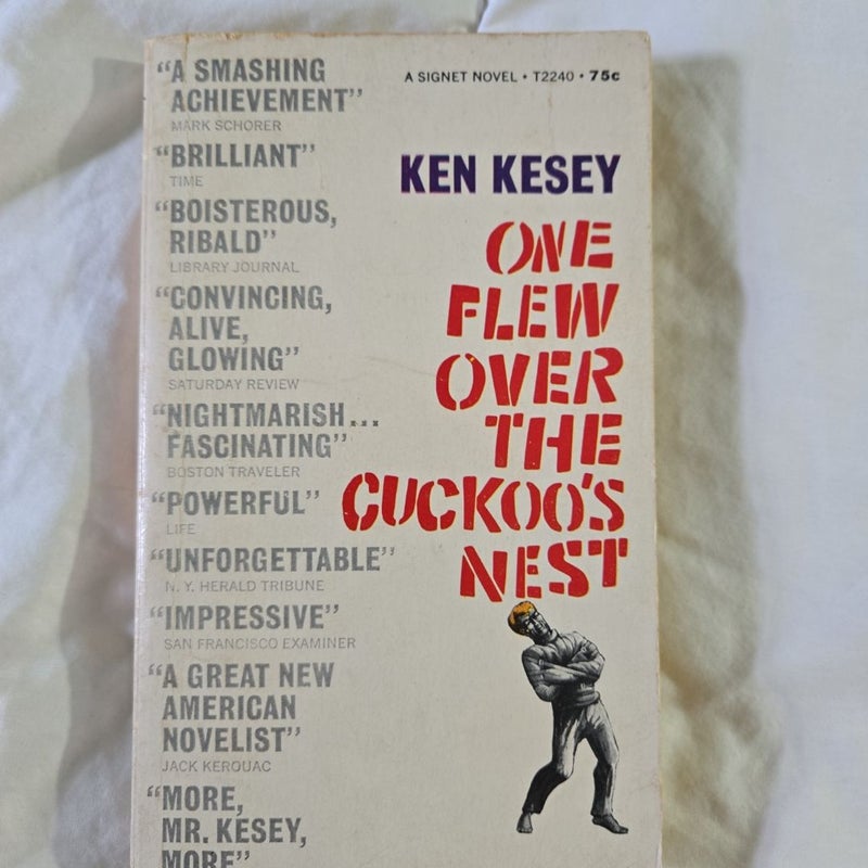 One Flew Over the Cockoos Nest by Ken Kesey vintage paperback very good condition 