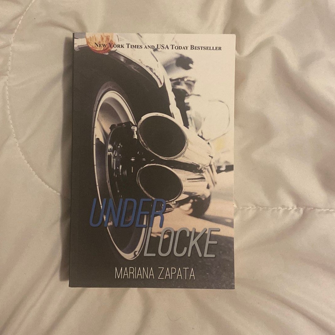 Under Locke by Mariana Zapata, Paperback Pangobooks