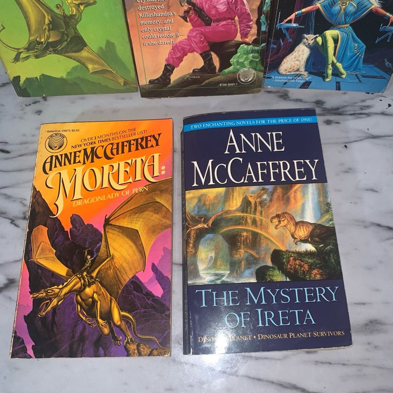 A McCaffrey Book Lot of 5, sicience fiction Dragonflight The Rowan cristal line Crystal Line