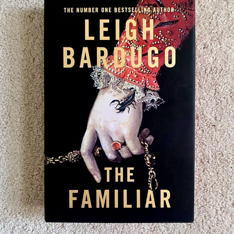 The Familiar | Waterstones Exclusive edition