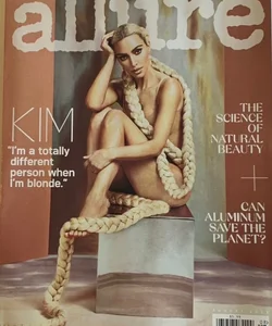 allure Kim Kardashian “The Beauty Expert”Issue August 2022 Magazine