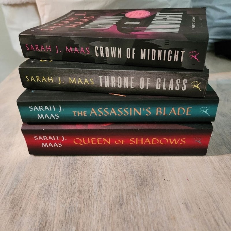 Throne of glass lot books 0,1,2, & 4