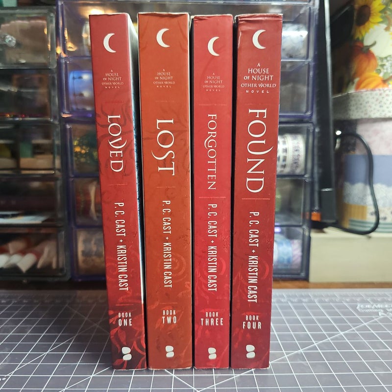 [BUNDLE-(HOUSE OF NIGHT) THE OTHER WORLD SERIES] Loved, Lost, Forgotten, Found.