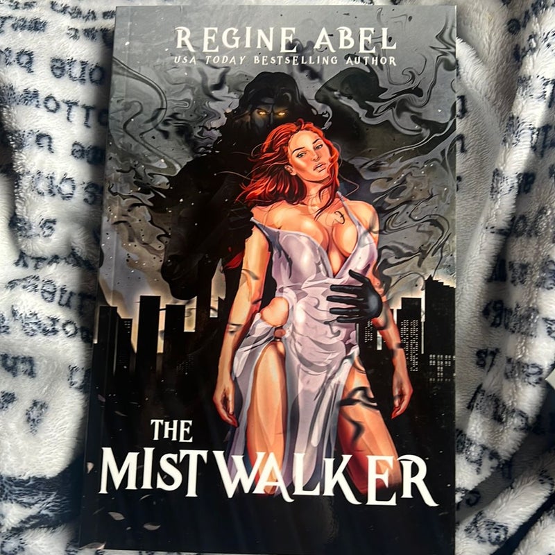 I Married a Lizardman & The Mistwalker SEs *SIGNED* with artwork