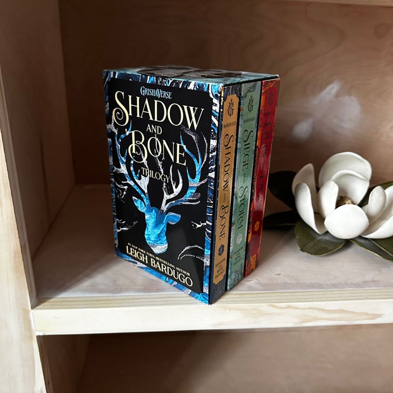 The Shadow and Bone Trilogy Boxed Set