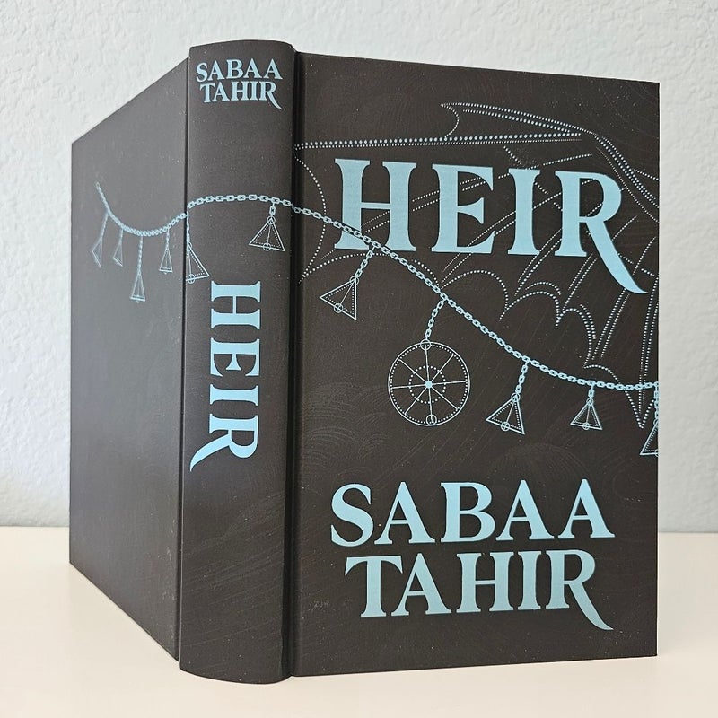 HEIR Brand New SIGNED by Sabaa Tahir FIRST Edition 1st Print