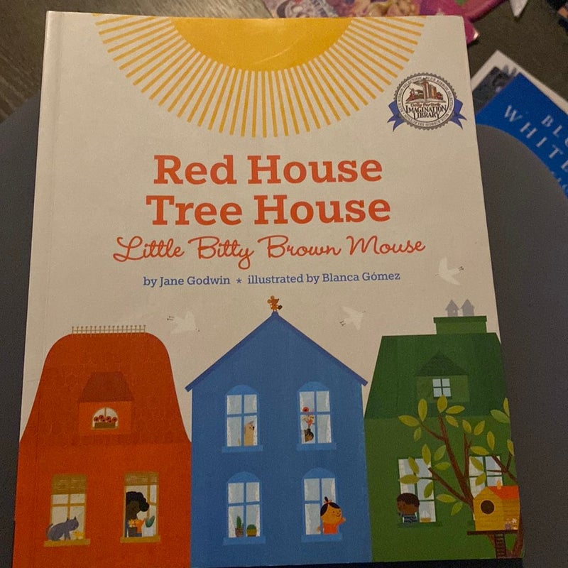 Red House Tree House Little Bitty Brown Mouse