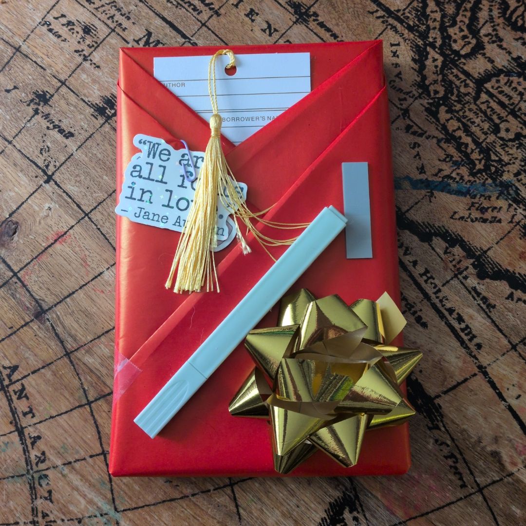 Holiday Blind Date with a Book 🎅