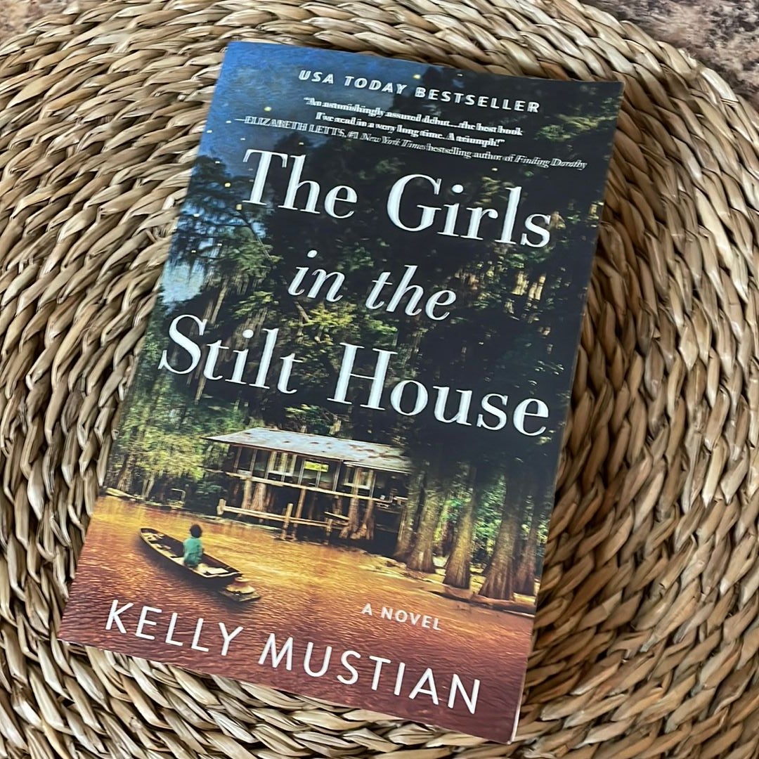 The Girls in the Stilt House by Kelly Mustian, Paperback Pangobooks