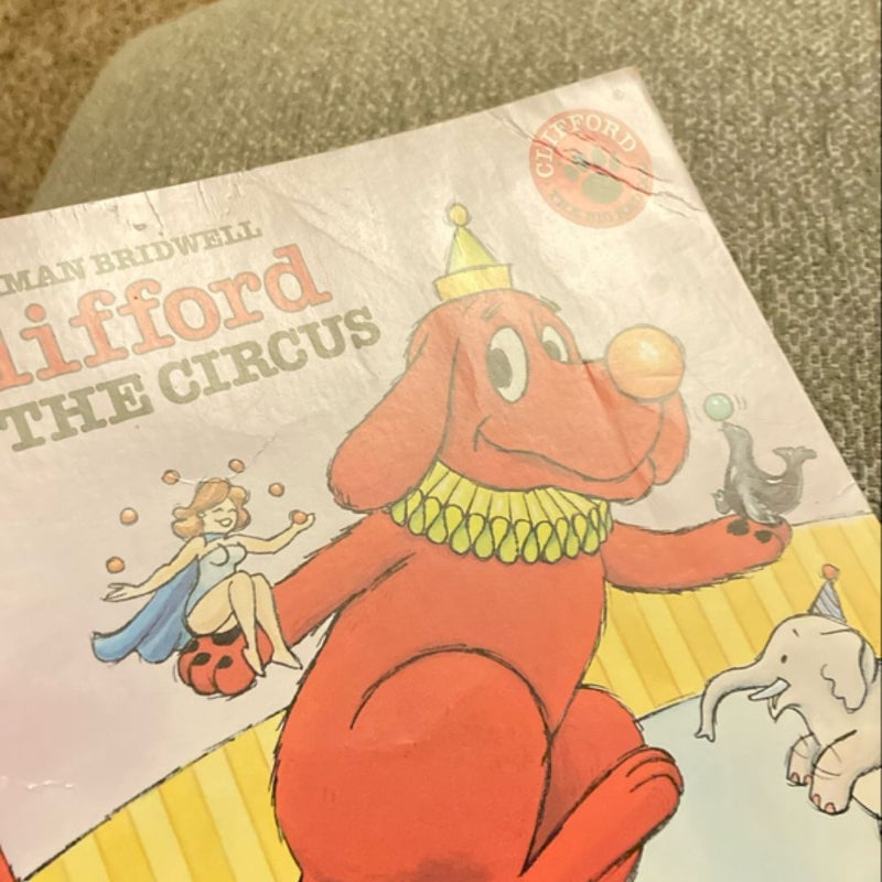 Clifford at the Circus