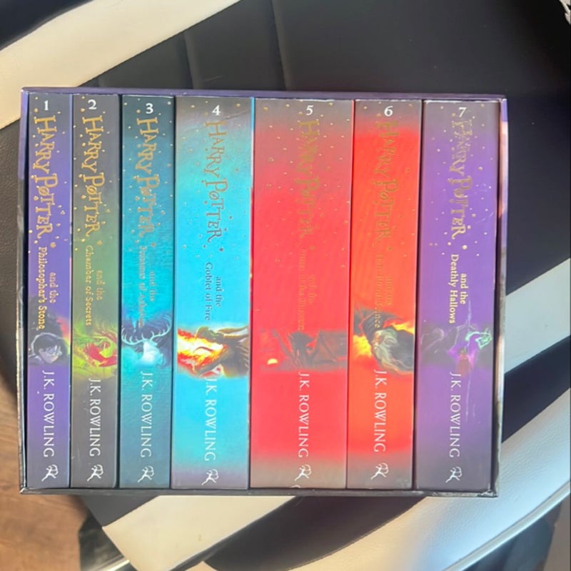 Harry Potter Box Set: the Complete Collection (Children's Paperback)