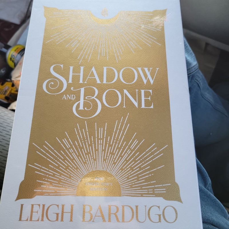 Shadow and Bone: the Collector's Edition