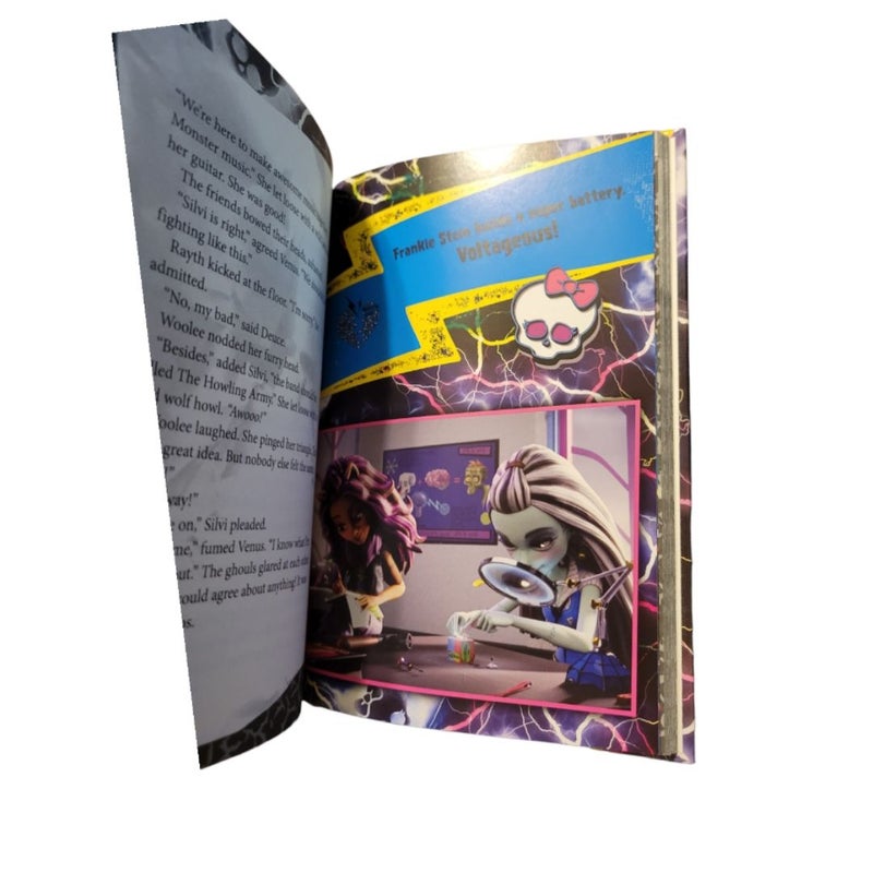 Monster High: Electrified: The Deluxe Junior Novel by Perdita Finn

