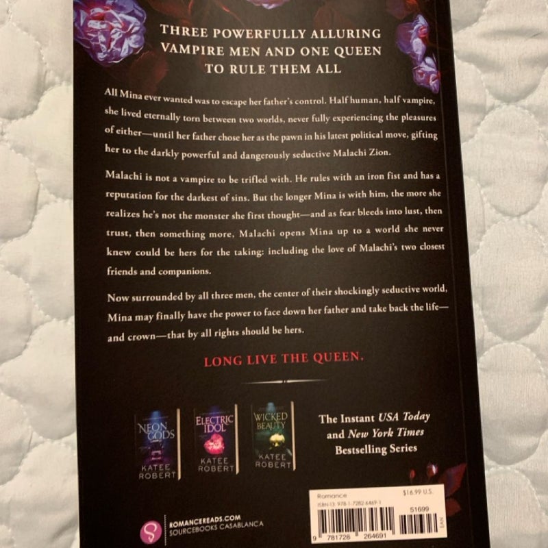 Court of the Vampire Queen