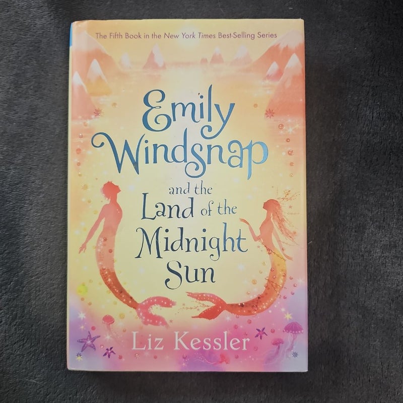 Emily Windsnap and the Land of the Midnight Sun