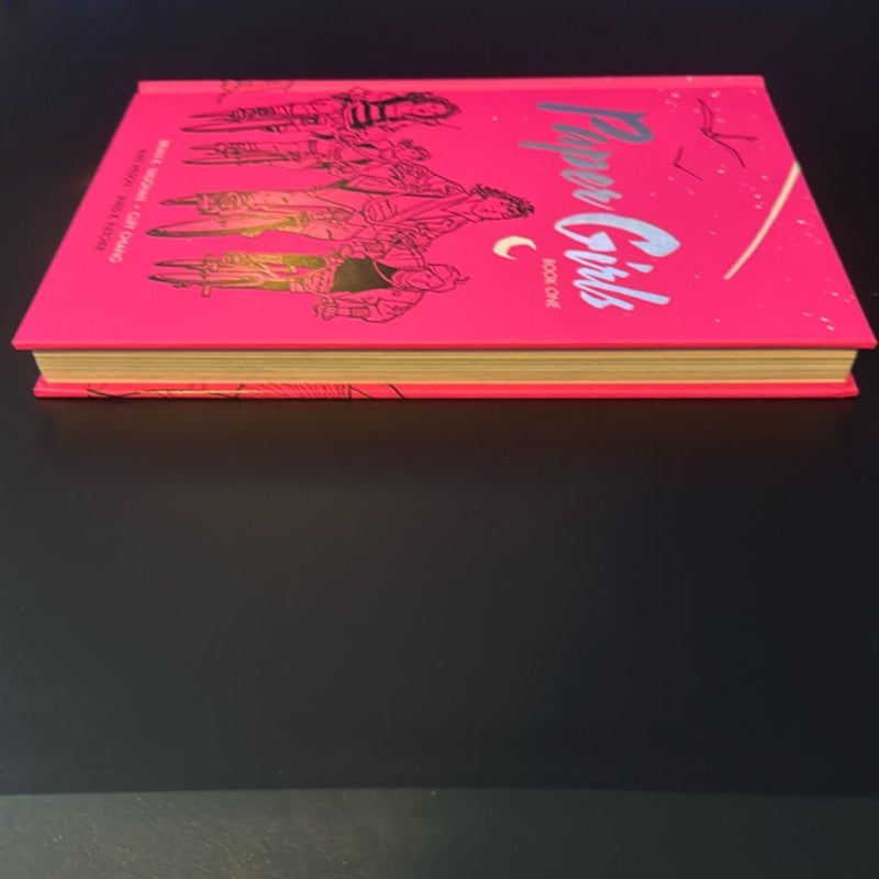 Paper Girls Deluxe Edition Volume 1