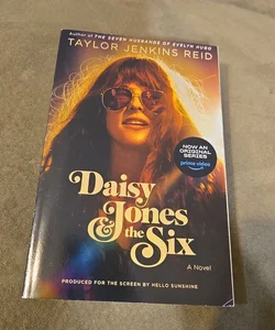 Daisy Jones and the Six (TV Tie-In Edition)