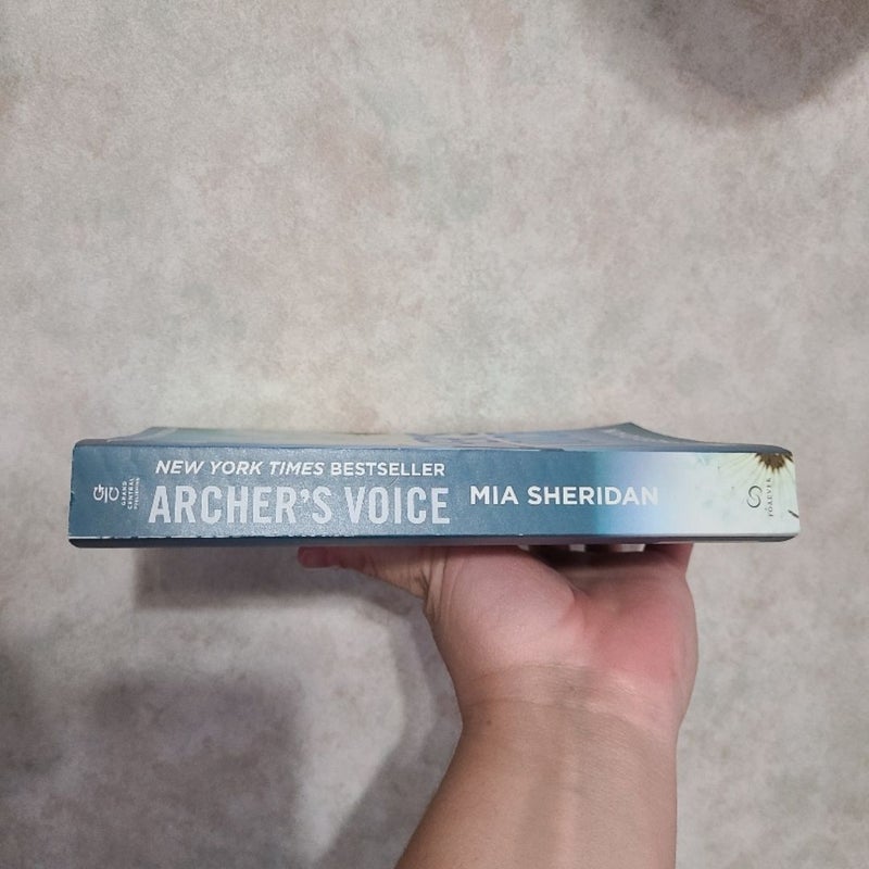 Archer's Voice by Mia Sheridan, a love story romance novel book
